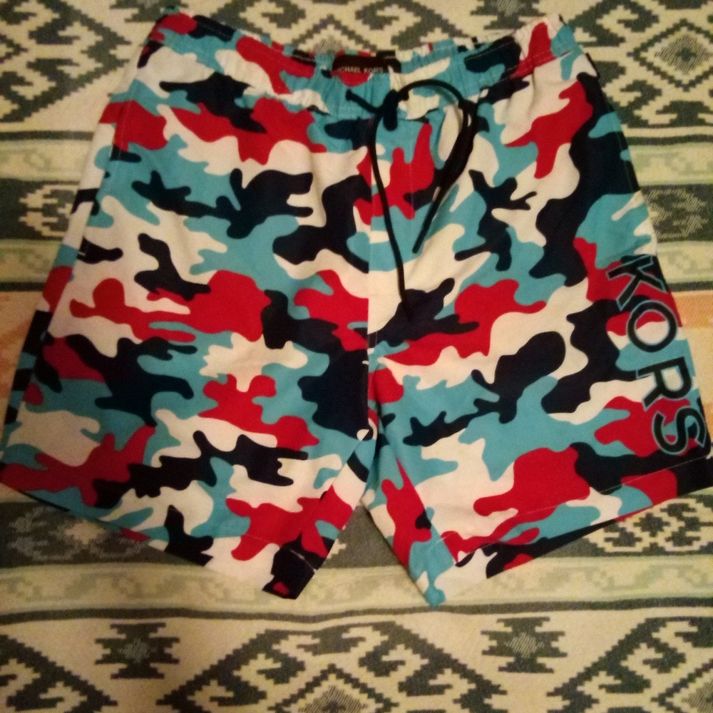 Men's Medium hybrid shorts